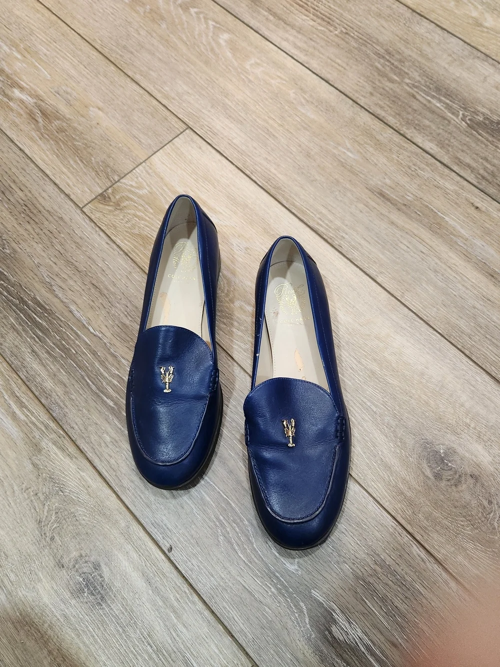 Cole Haan Navy Pinch Lobster Leather Loafers with Gold Emblem Size 6 - Picture 11 of 14